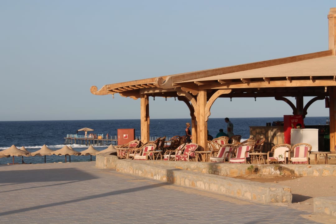 Strandbar Three Corners Happy Life Beach Resort