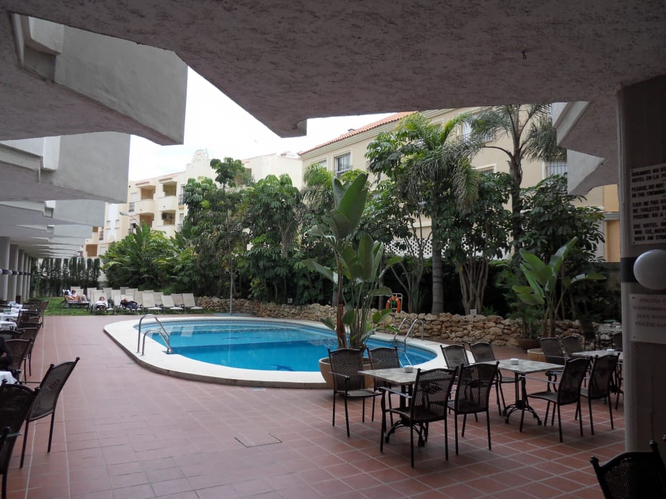 Z baru wyjście na ogród AluaSun Lago Rojo - Adults Recomended