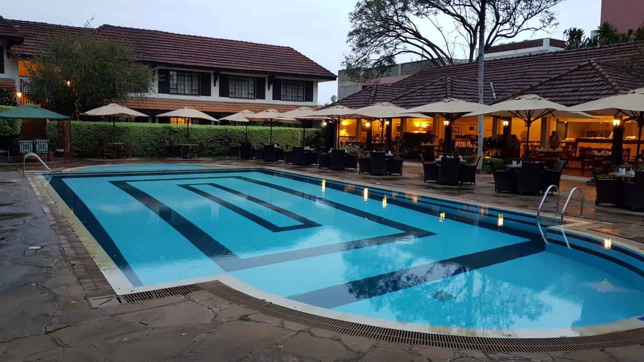 Pool Hotel Southern Sun Mayfair