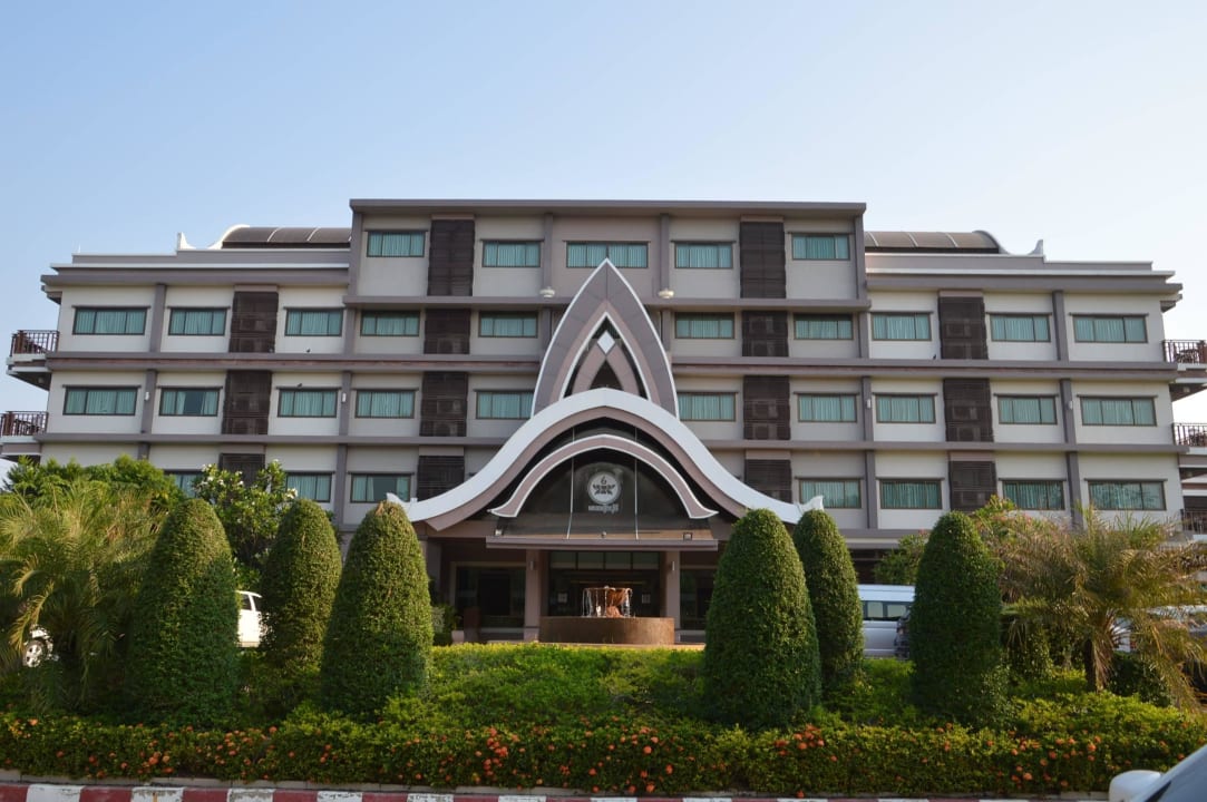 Eingangsbereich Hotel Phanomrungpuri