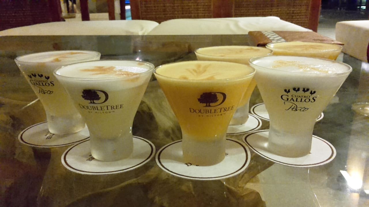 Willkommensdrink Pisco Sour DoubleTree by Hilton Resort Paracas