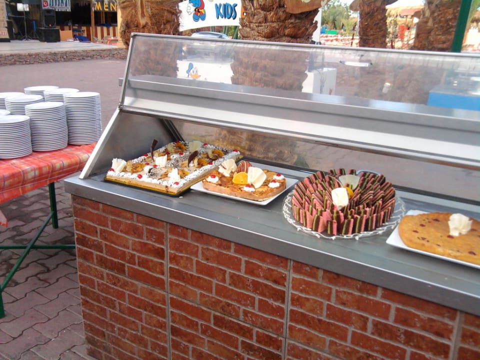 Dinner Büffet im Freien Menaville Safaga