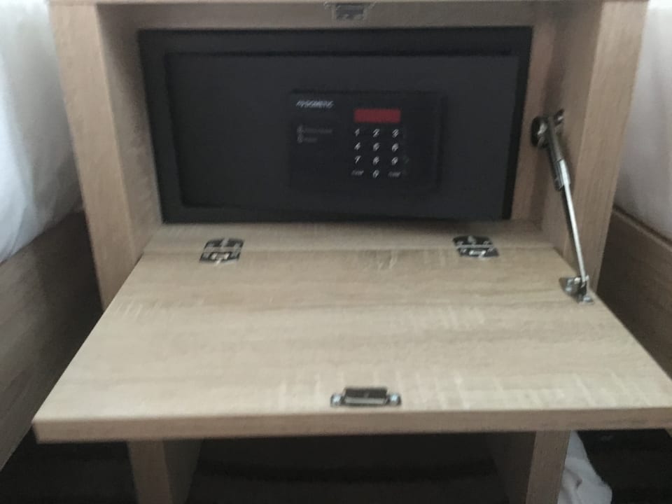 Zimmer Hampton By Hilton Frankfurt Airport