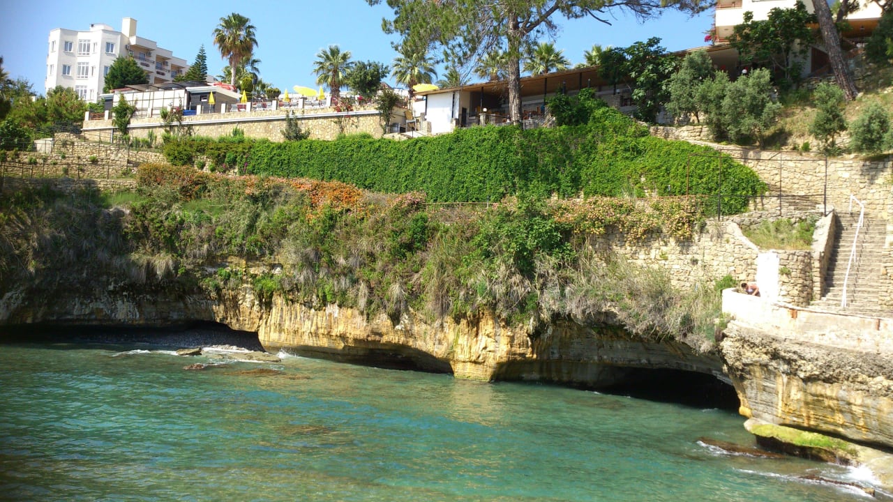 Widok z mola Aska Bayview Resort