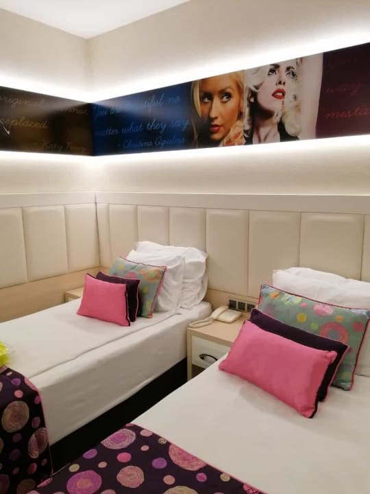 Zimmer Azura Deluxe Resort & Spa Hotel