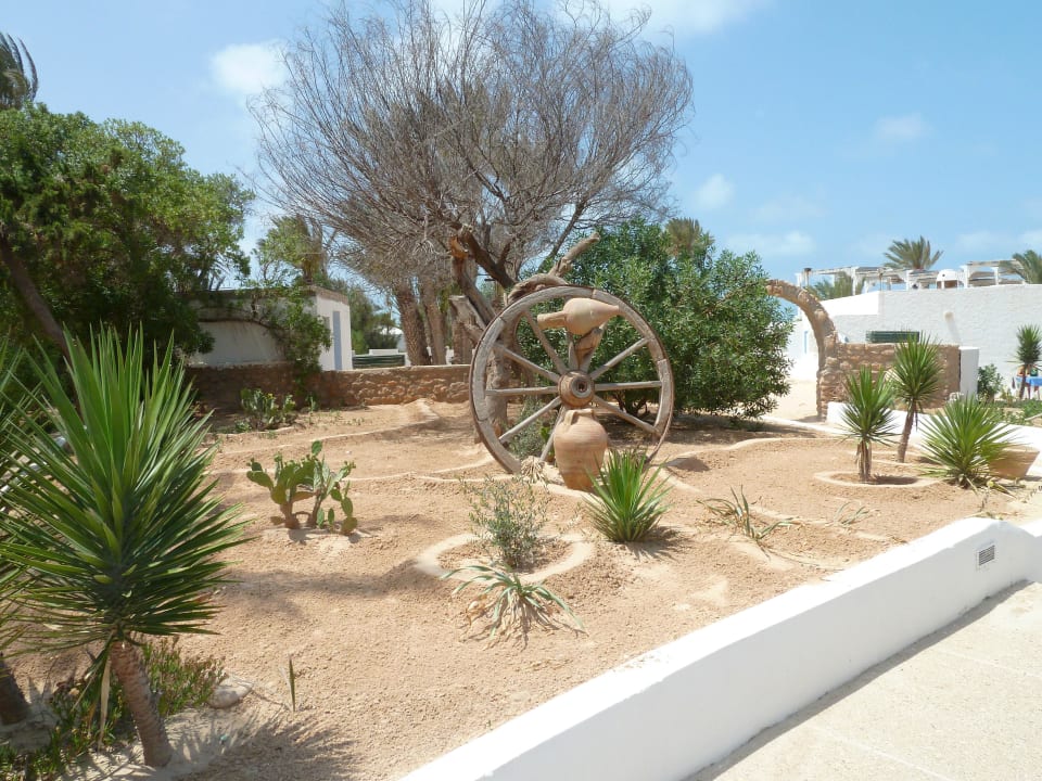 Ansicht 4 Weg zum Strand Hotel Sangho Club Zarzis