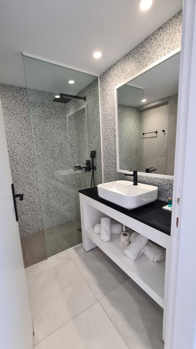 Zimmer Dimitra Beach Hotel & Suites