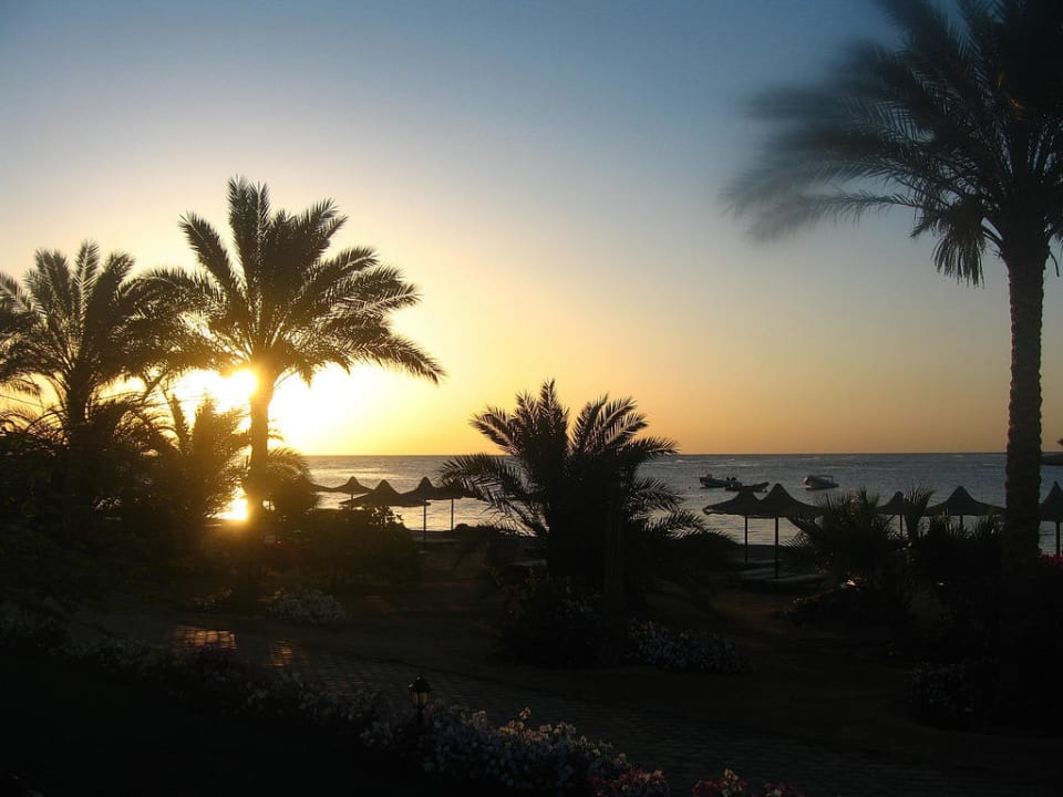 Sonnenaufgang Brayka Bay Resort