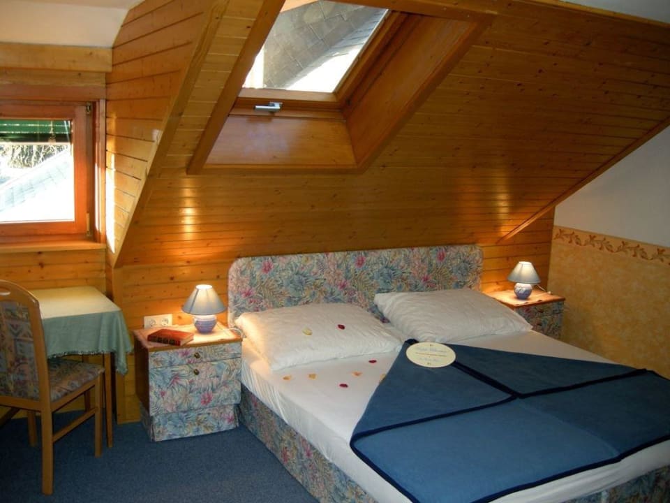 Schlafzimmer FeWo Goldeck Hotel Staudacher Hof