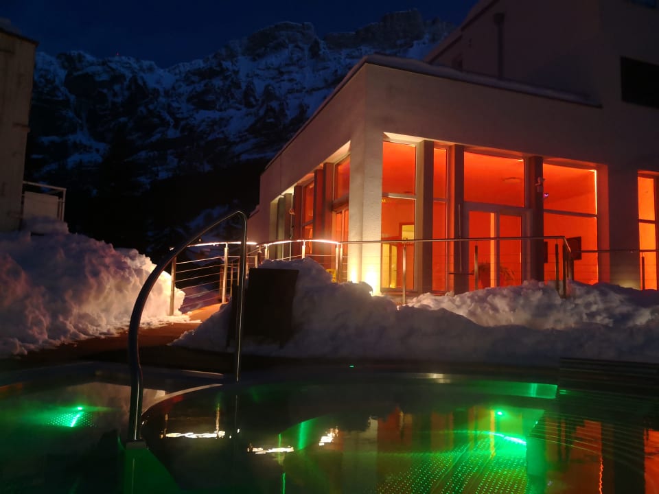 Pool Therme 51° Hotel Physio & SPA