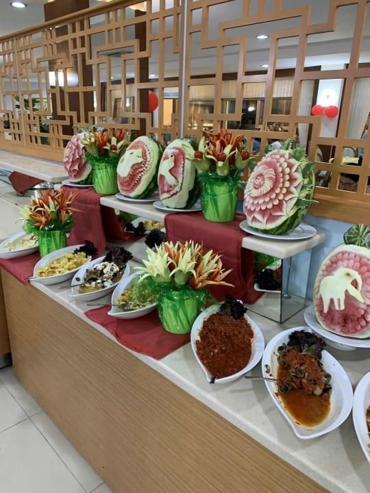 Gastro Side Breeze Hotel