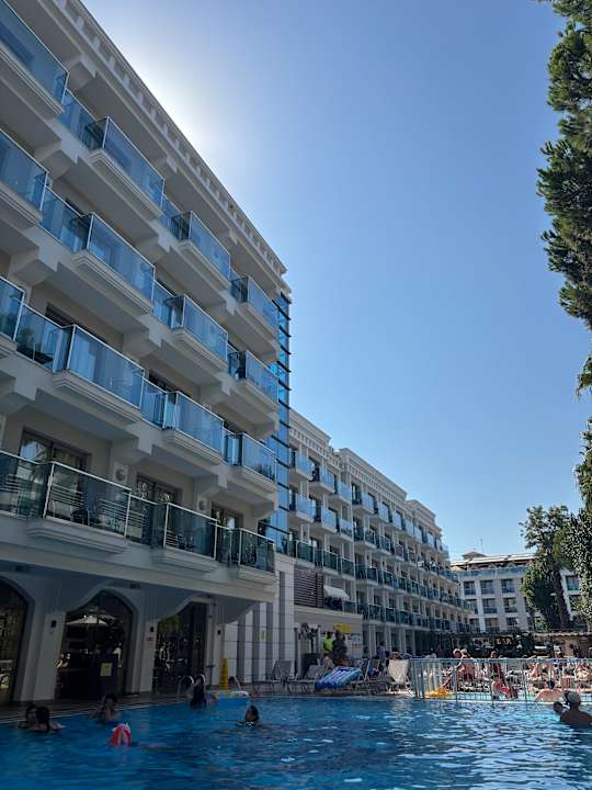 Außenansicht Emre Beach & Emre Hotel