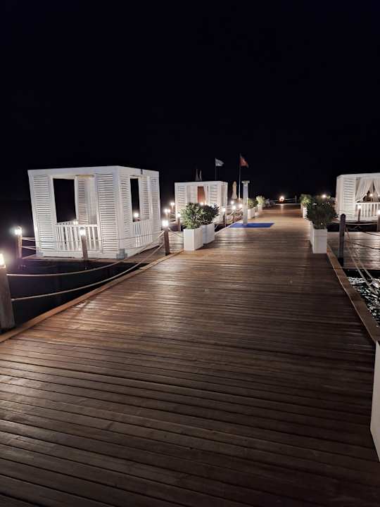 Strand Juju Premier Palace Hotel