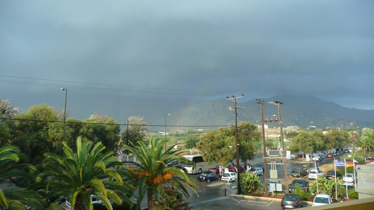 Richtung Berge Vantaris Luxury Beach Resort