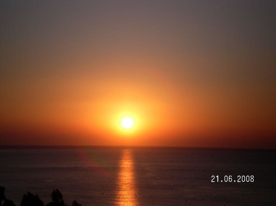Sonnenaufgang Hotel Calypso Beach
