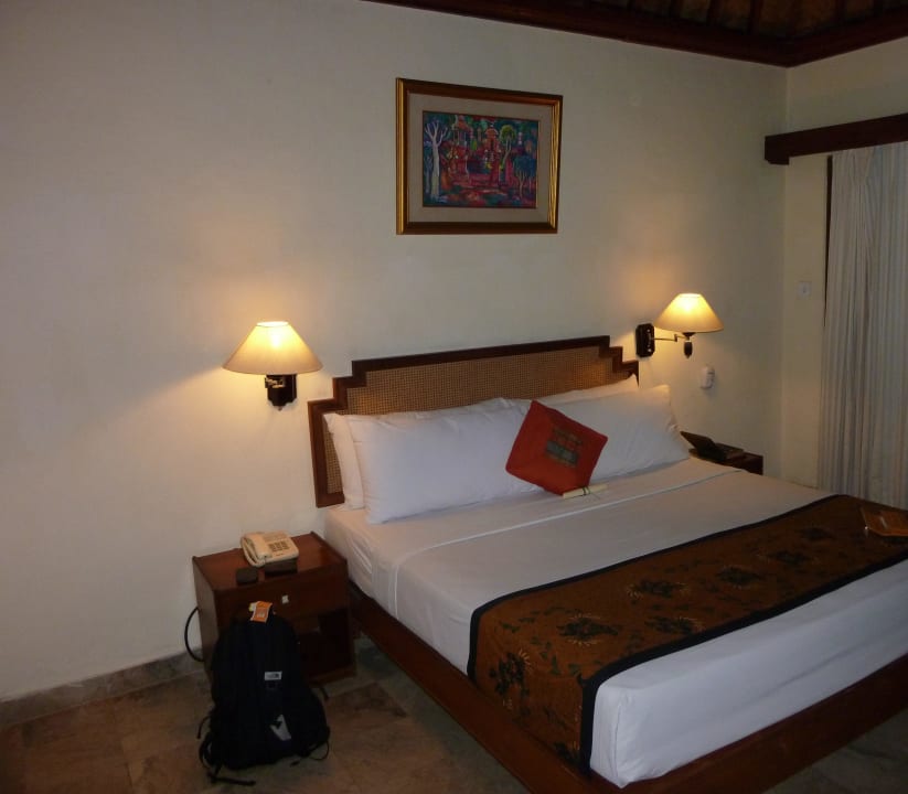 Schlafraum Ubud Village Hotel