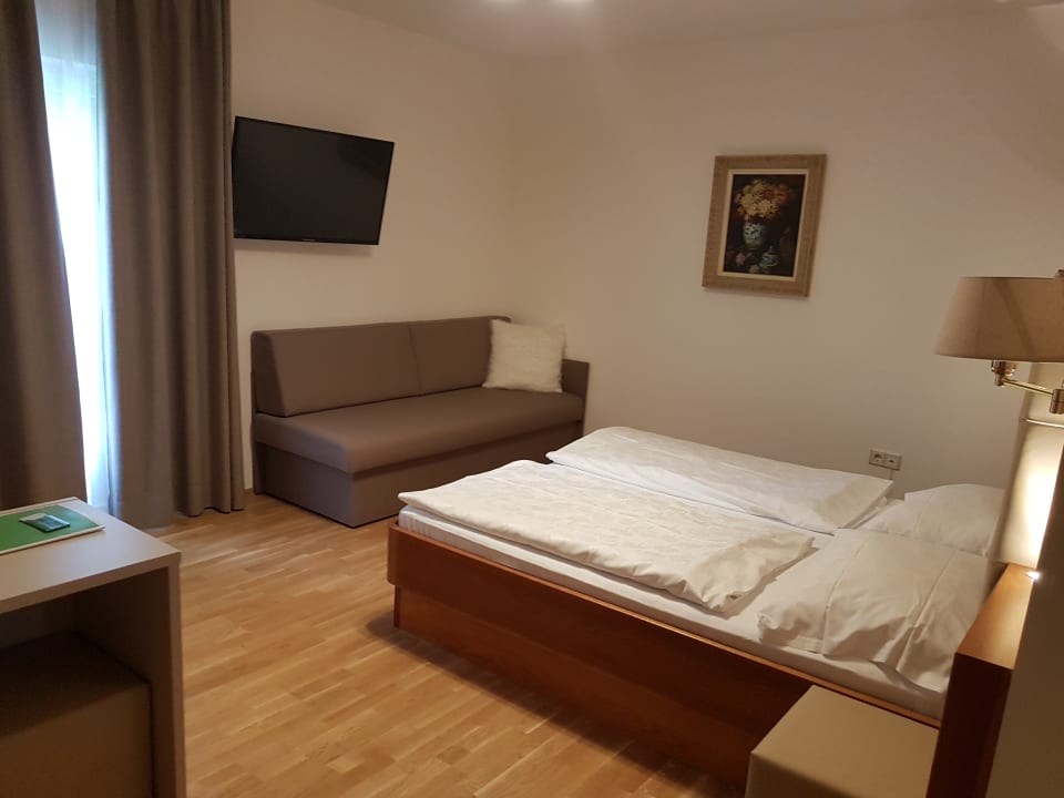 Zimmer Tirolerin B&B