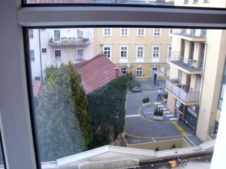 Blick aus dem Zimmer NH Collection Salzburg City