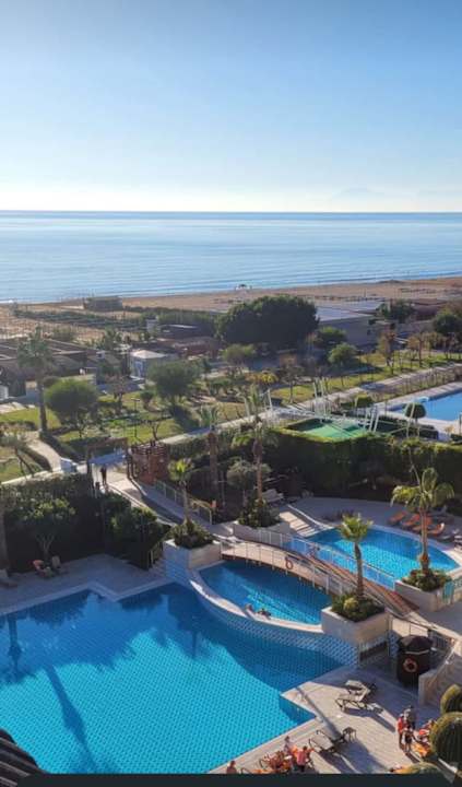 Ausblick Commodore Elite Suites & Spa - Adults only