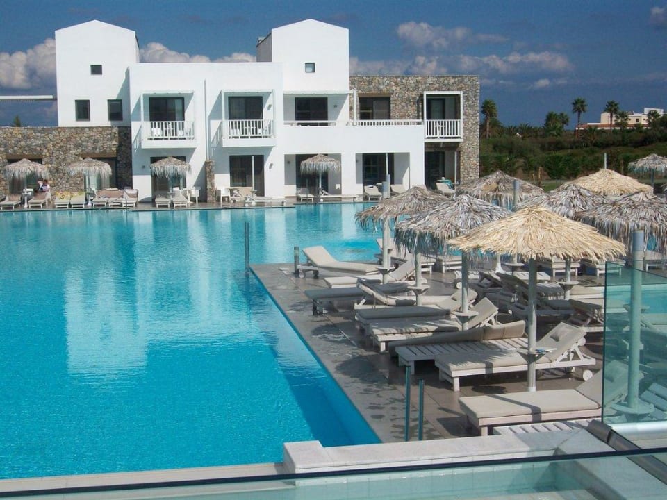 Ein Teil der riesigen Poolanlage Diamond Deluxe Hotel & SPA