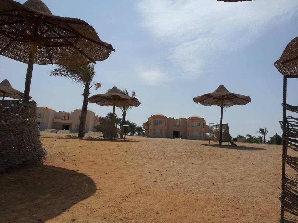 Leżaki Three Corners Sea Beach Resort