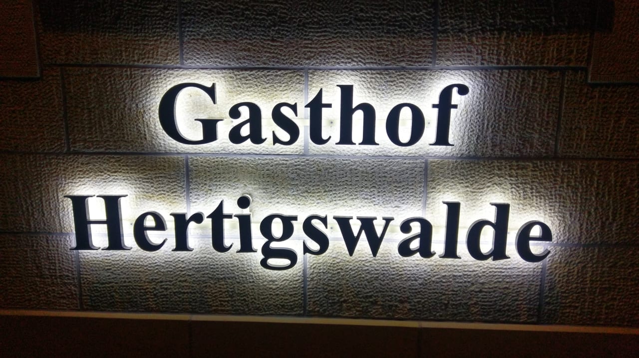 Außenansicht Gasthof Hertigswalde