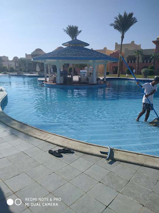 Pool Serenity Alpha Beach