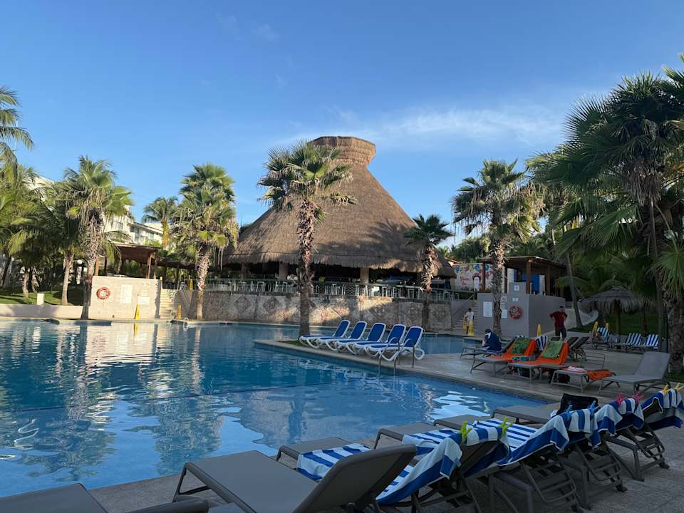 Pool Viva Azteca by Wyndham - All Inclusive Resort