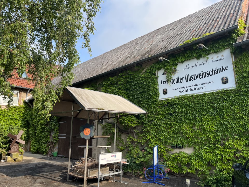 Außenansicht Landhotel Lechstedter Obstweinschänke