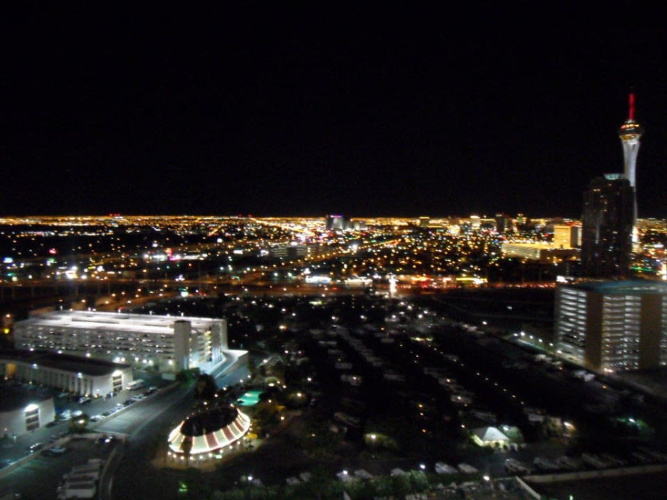 Zimmerausblick bei Nacht Hotel Circus Circus
