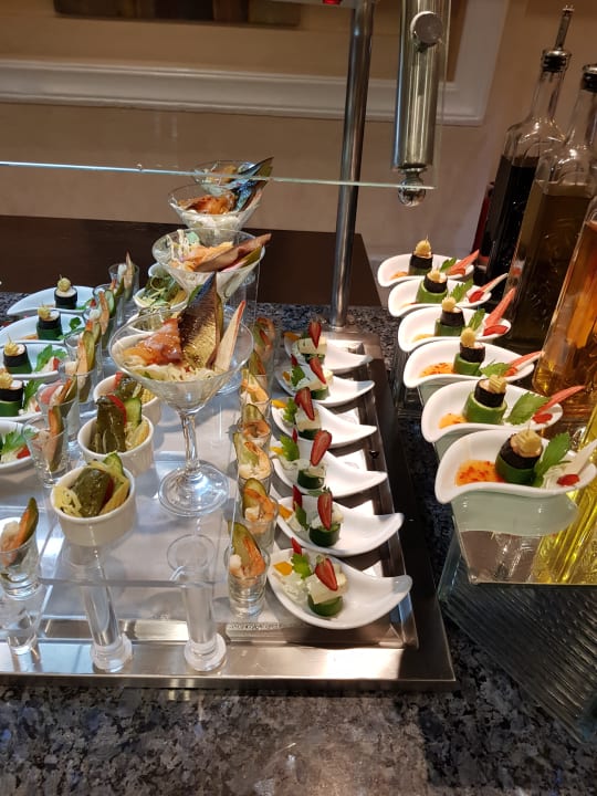 Salat Buffet  Premier Le Reve Hotel & Spa