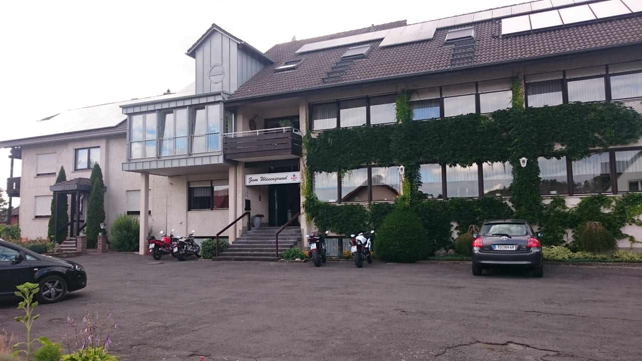 Außenansicht Landgasthof zum Wiesengrund