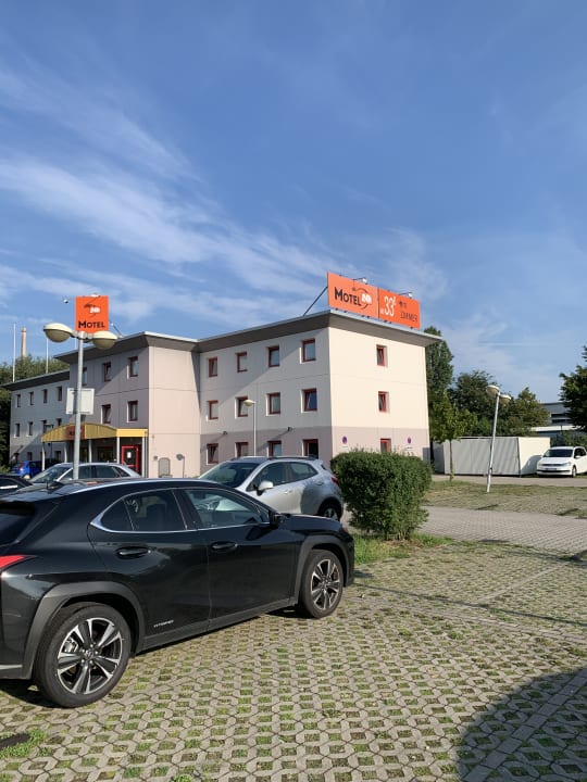 Außenansicht Motel 24h Berlin