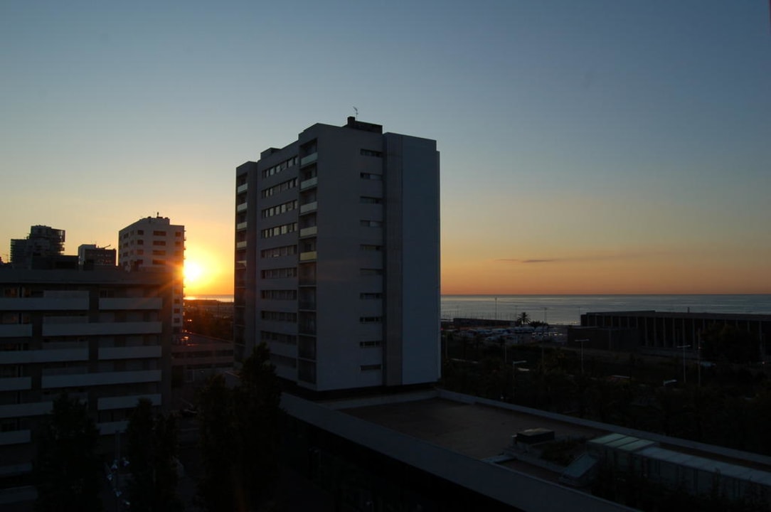 Sonnenaufgang Eurohotel Diagonal Port