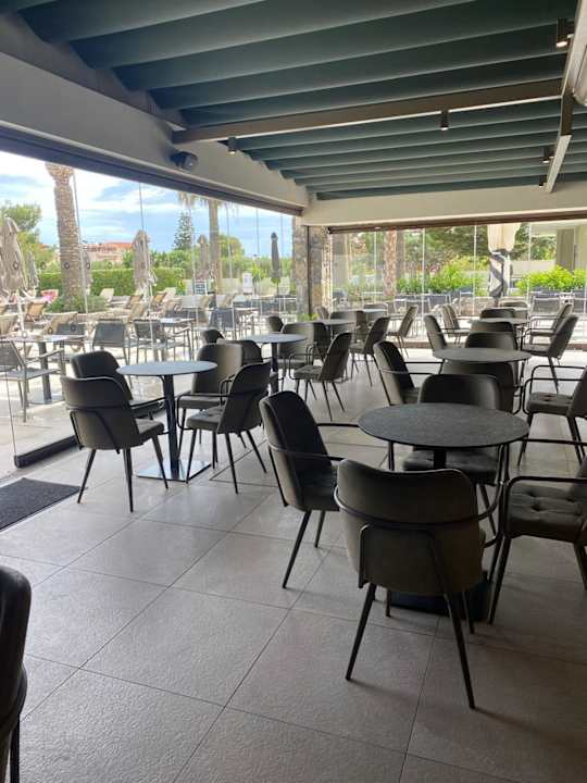 Lobby Petousis Hotel & Suites