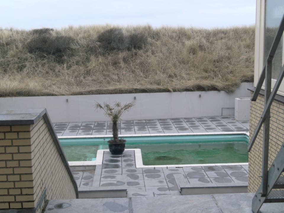 Pool direkt an den Dünen Hotel Nassau Bergen