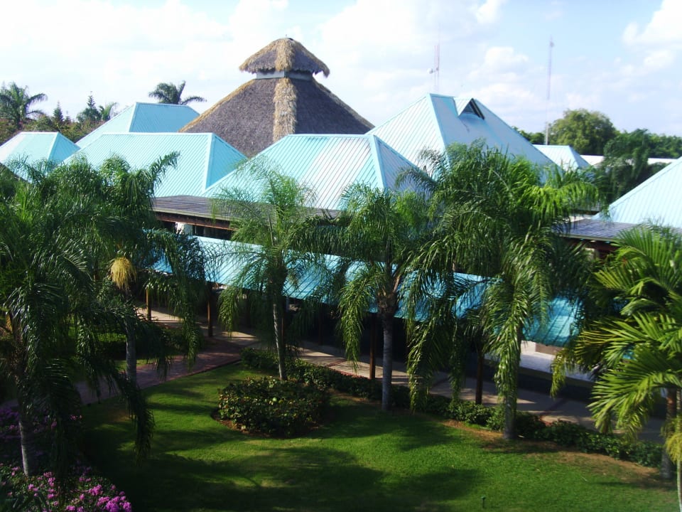 Blick aufs Worldcafe Dreams La Romana Resort & Spa