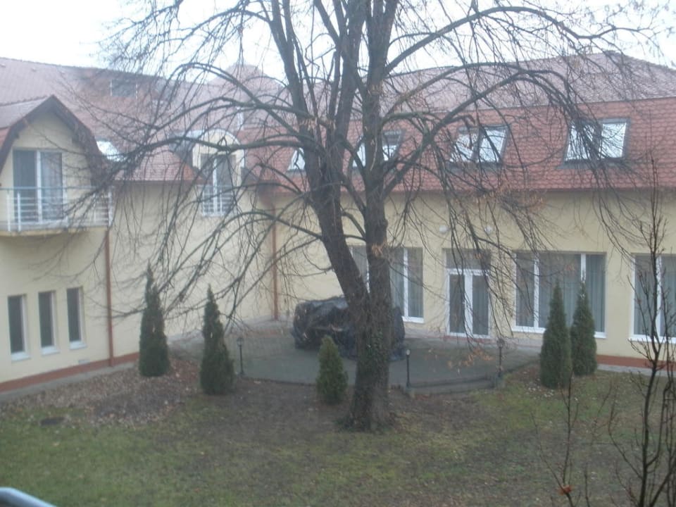 Blick aus dem Zimmer Garden Hotel Wellness és Konferencia