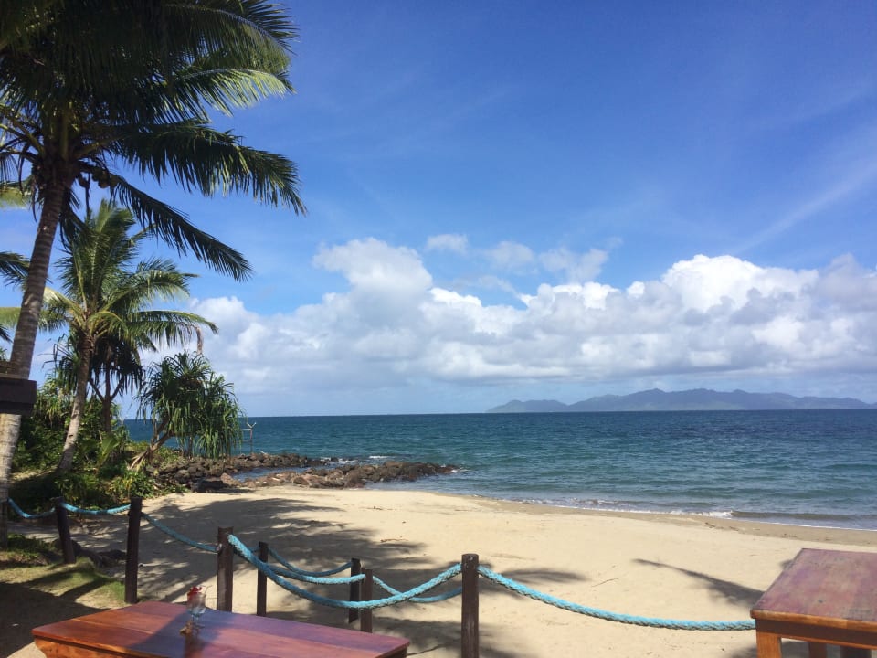 Strand Hotel Uprising Beach Resort