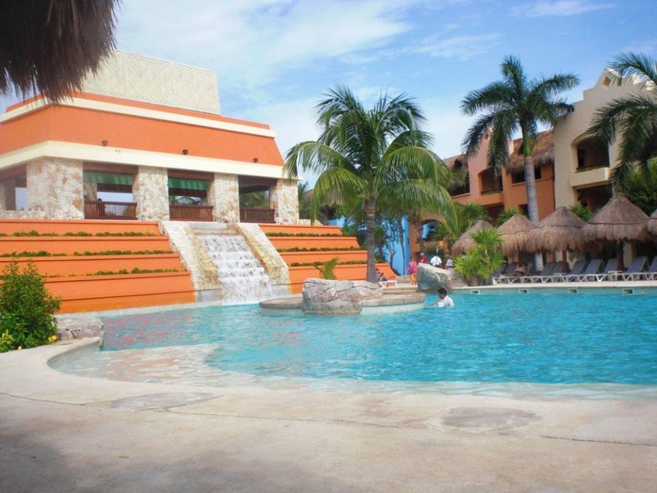 Andere Seite des Wellentempels Iberostar Selection Paraiso Maya Suites