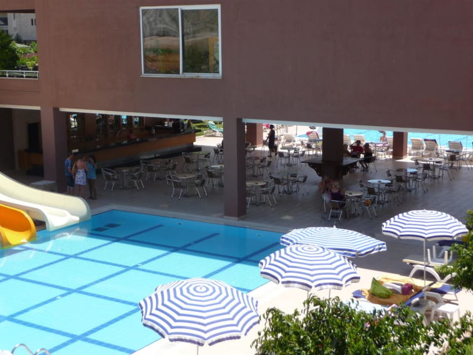 Kleiner Pool Telatiye Resort
