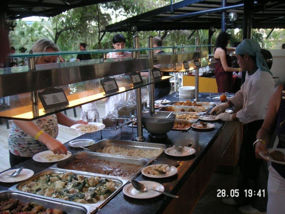 Buffet Sunrise Resort Hotel