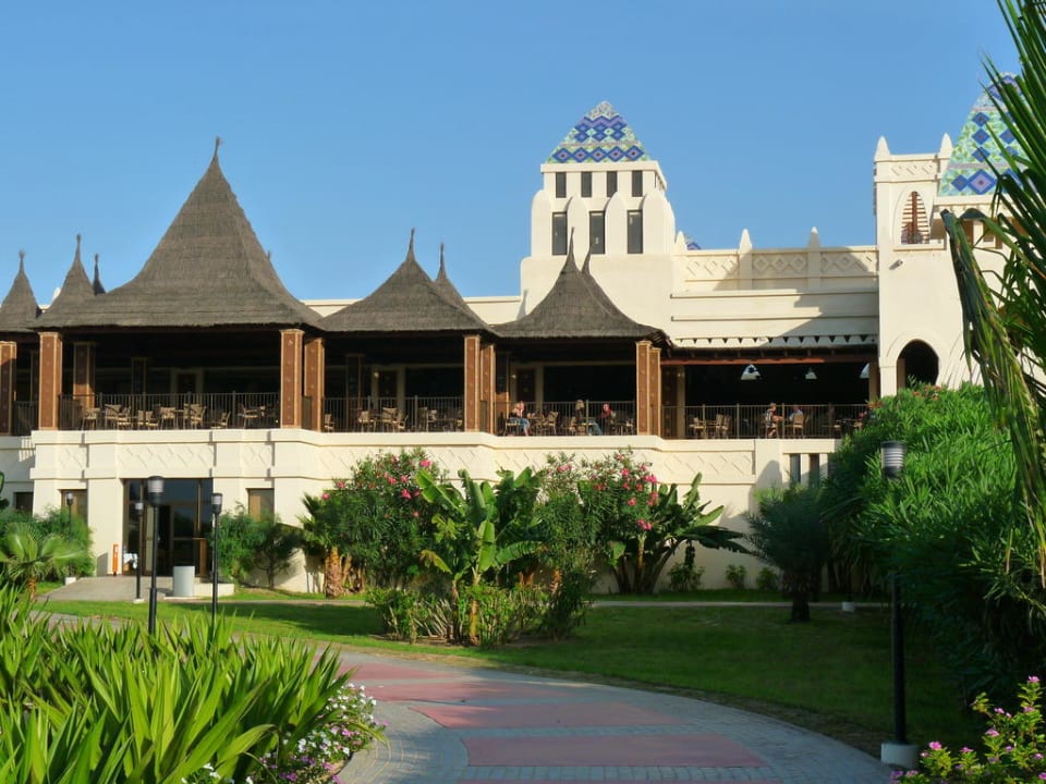 Zwischen Showbereich & Lobby Hotel Riu Karamboa