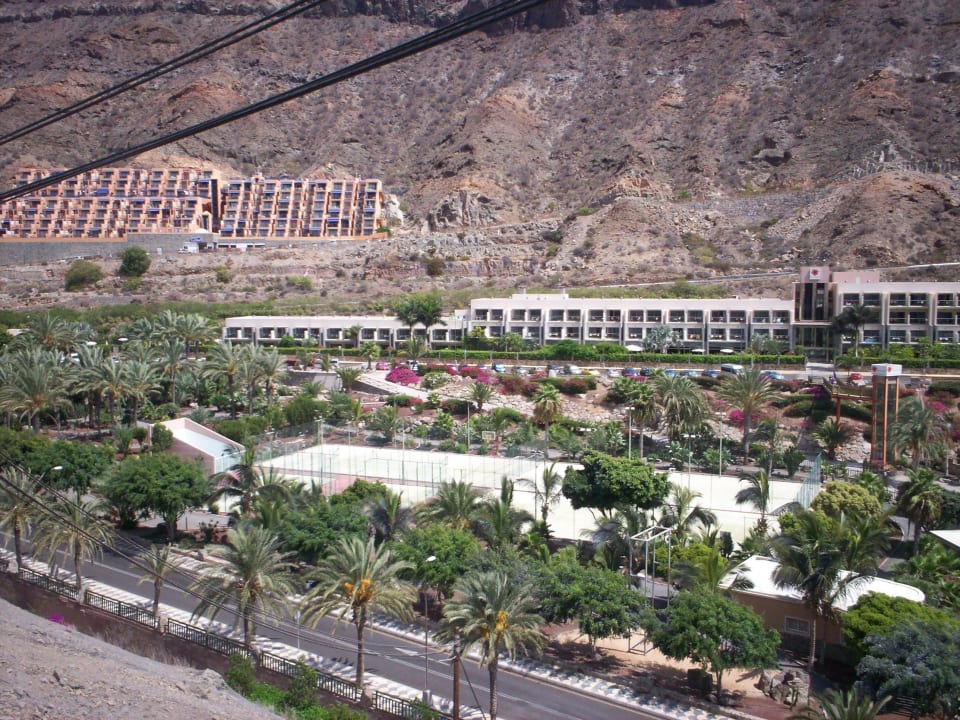 Aussicht von der Sraße auf das Hotel LIVVO Costa Taurito