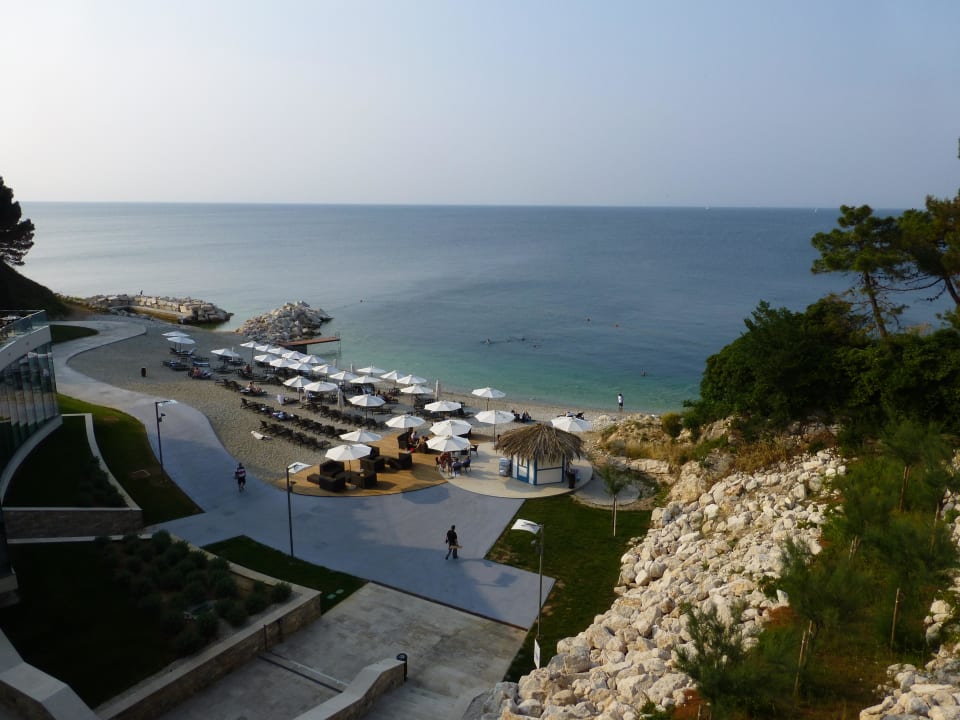 Hotelstrand am Morgen Kempinski Hotel Adriatic Istria Croatia