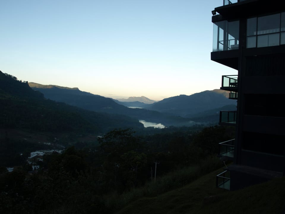 Blick vom Balkon Oak-Ray Hotel Tea Bush Ramboda
