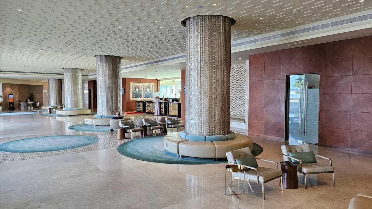 Lobby Grand Millennium Muscat