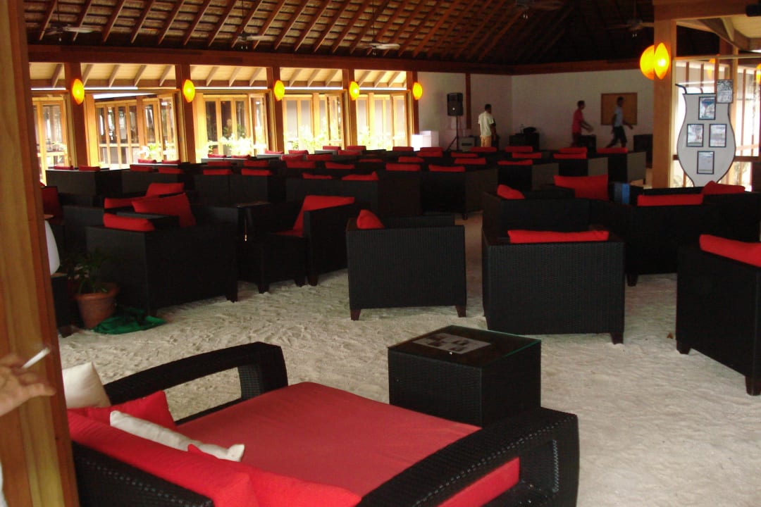 Top Vilamendhoo Island Resort & Spa