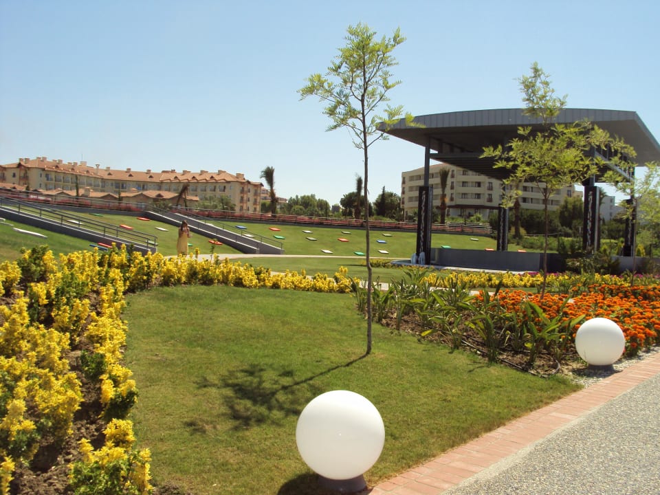 Gartenanlage TUI BLUE Xanthe