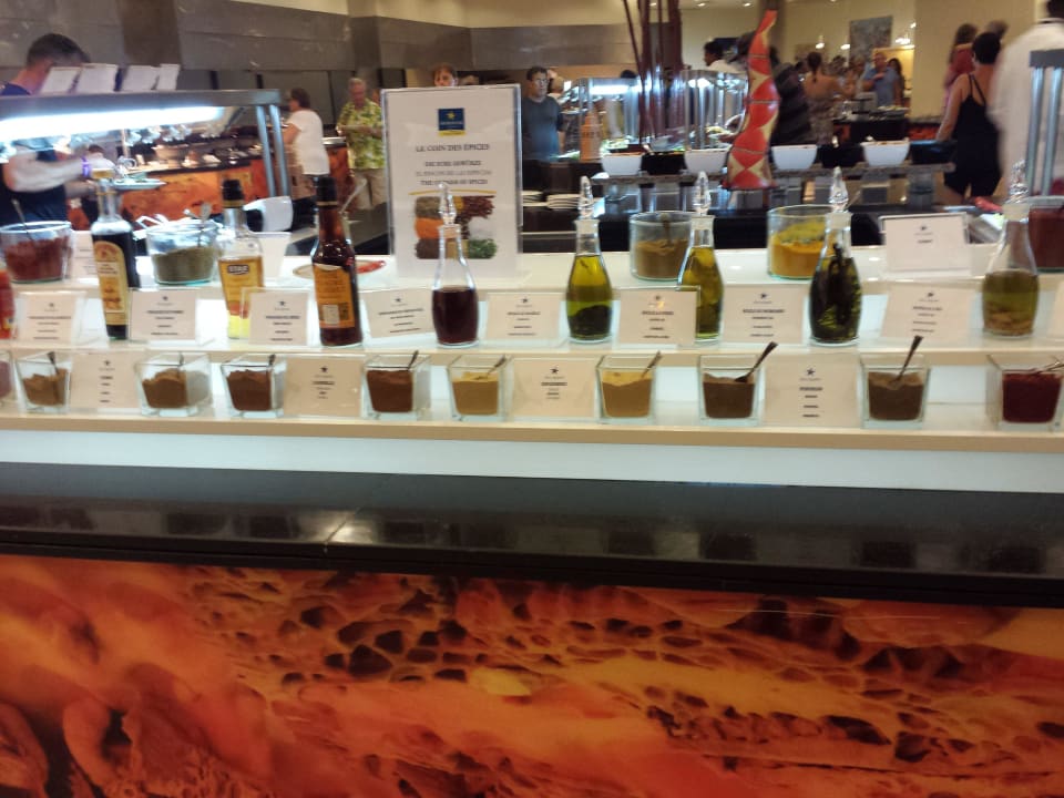 Gewürz Regal  Iberostar Waves Founty Beach